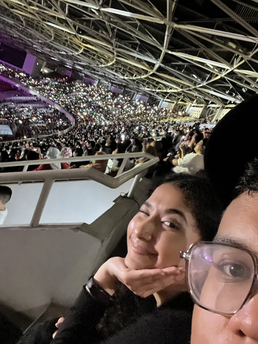 alshamdn's tweet photo. last night Raisa’s Concert at SUGBK photo dump 🥰 https://t.co/tZFAhkfdsw