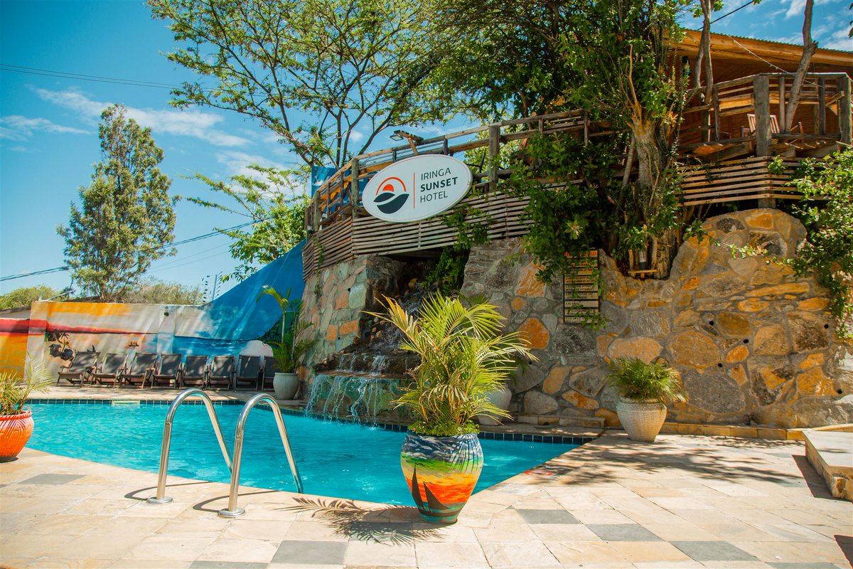 iringasunset's tweet image. Swim your heart out at Iringa Sunset swimming pool with heated water. 

#poolover 
#naturalplacetovisit 
#iringasunsethotel 
#iringasunsettotheworld
