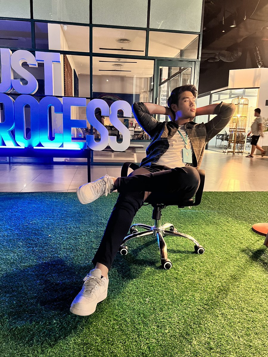 Victor agustino tweet media