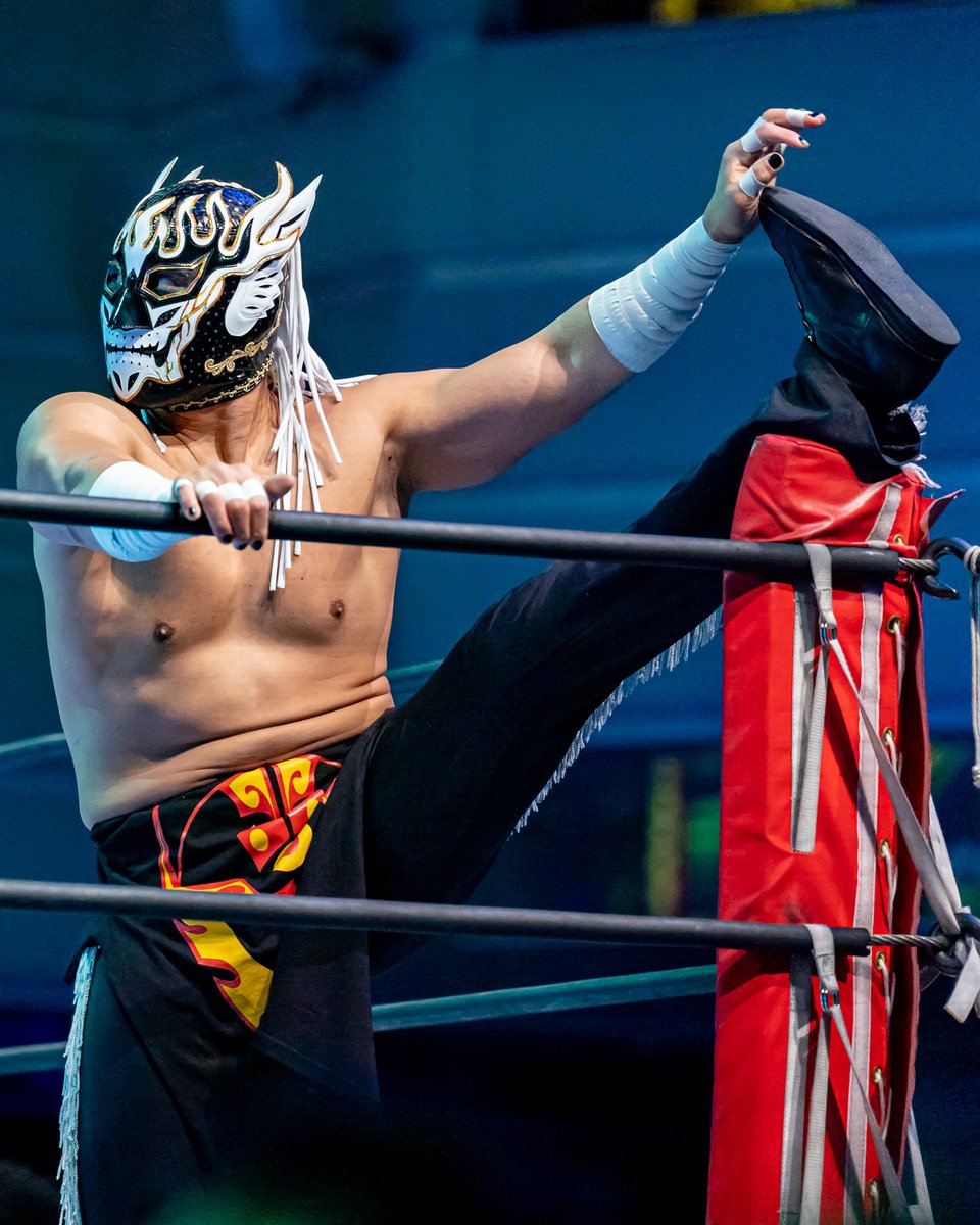 takk_pw's tweet photo. 23.02.23 CMLL Fantastica Mania 2023
#njcmll #njpw
#エル・デスペラード 選手 https://t.co/2QZ9DrMs9C