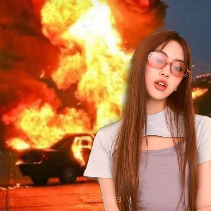 zoe tweet media