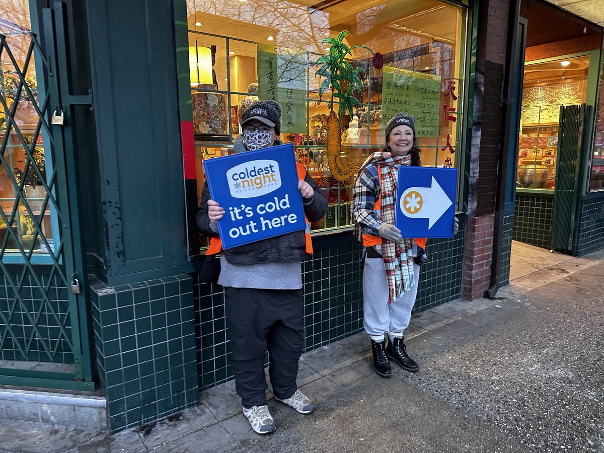 JennyKwanBC's tweet photo. So good to see so many come out for the annual #ColdestNightOfTheYear walk organized by #FirstUnitedChurch . Canada’s housing crisis is getting worse. Time to stop treating housing as commodity. Housing is basic human right. Everyone deserve a safe & affordable place call home. https://t.co/wWsMWJS9SA