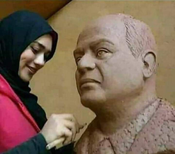 يقول ابن خلدون: "لو خيروني بين زوال العبيد وزوال الطغاة لاخترت زوال العبيد لأنهم يصنعون الطغاة".