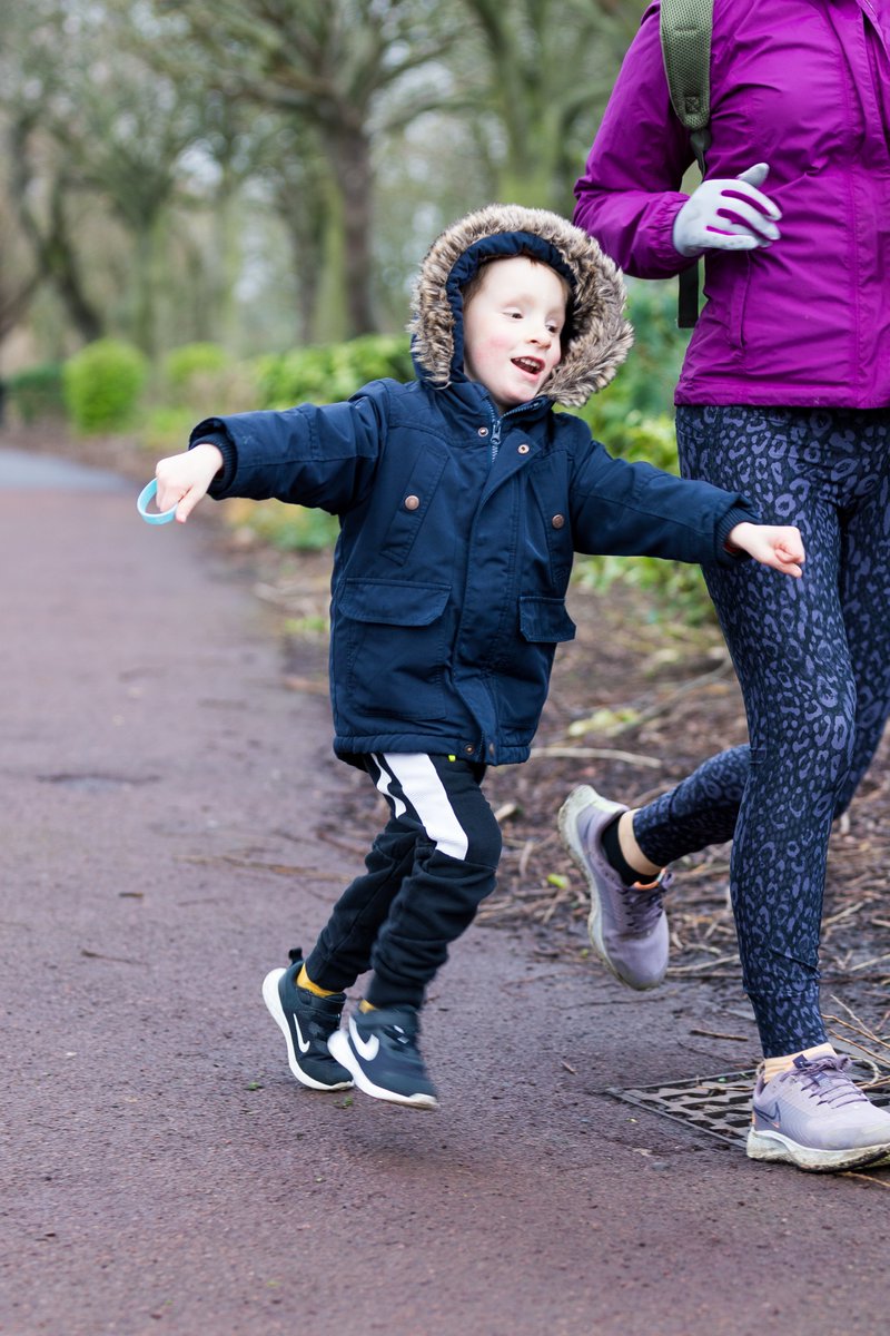 RedcarJRparkrun's tweet photo. Well done to Thomas on his 11th #Junior #parkrun, earning his #HalfMarathon wristband! And well done to everyone that turned out on this cold, damp morning, especially our #HiVisHeroes! #loveparkrun @juniorparkrunUK @RedcarRunning @HwRedcarClevela @redcarparkrun https://t.co/uGyzJ8U1o6