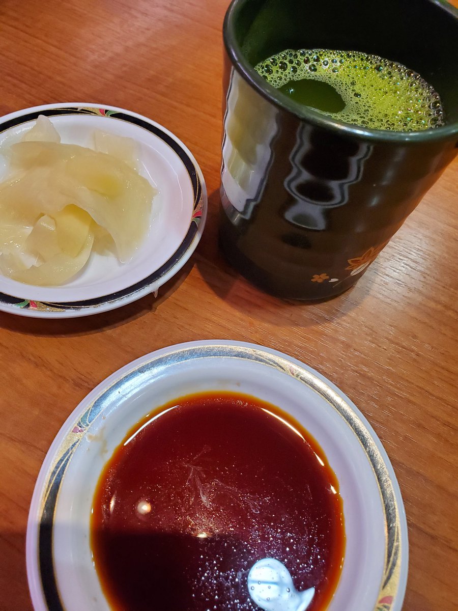 いただきまーふ🍣😆💕 https://t.co/6Za6vqKYWV