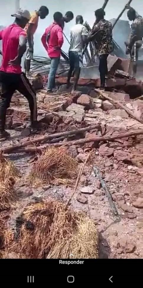 AwanGhulamMuha1's tweet photo. Snr Ops Officer is being deployed to support Guinea Bissau Red Cross in implementation of #IFRC_DREF of fire incident. Fire destroyed 58 HH with damage to number of shops & properties. This DREF shall be helpful to put community back on rehabilitation track. https://t.co/OIF3stST4L