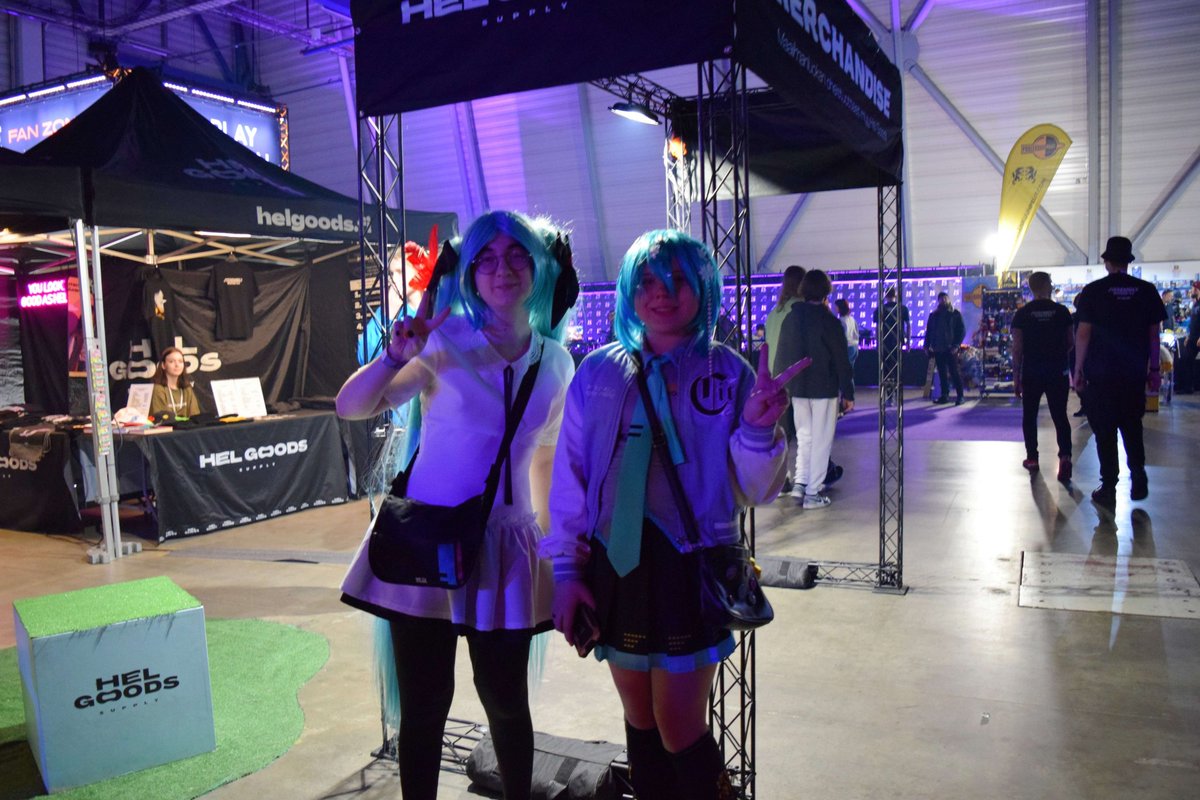 darealmiku's tweet photo. Pictures I took at the Assembly, I struggled abit to ask for pictures, I love Hatsune Miku. I'll go today again.
#assemblywinter2023 https://t.co/sgFtPuYdpH