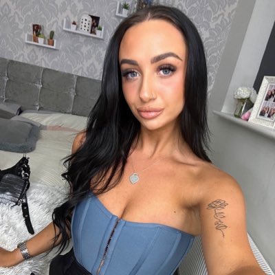 jasmine_chaytor's tweet photo. #NewProfilePic https://t.co/JtVS1cZYEm
