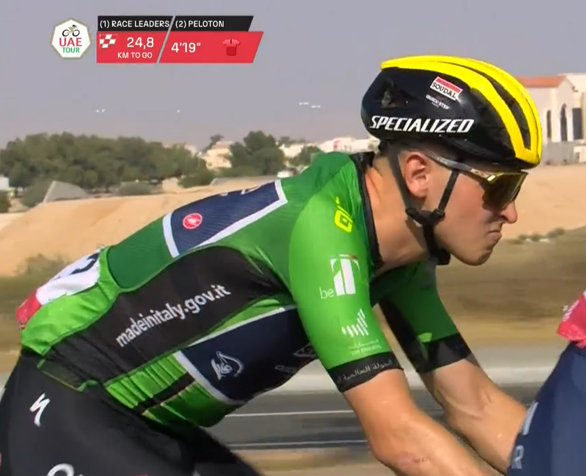 JPHHenneton's tweet photo. #cyclisme 🚴♂️ #UAETour 🇦🇪 Étape 7⃣
Tim #Merler dans le peloton
#Vélo https://t.co/7keSrzLmBY