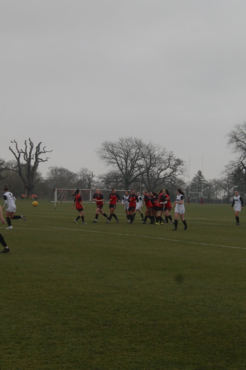 UOEWFC's tweet photo. Shots from our first team’s game last Wednesday against Northumbria ❤️🖤 https://t.co/tsubI8WrIG