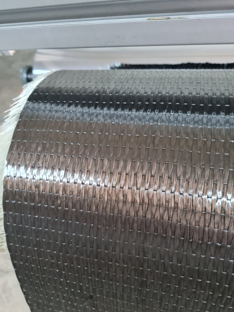 kompozitsan's tweet photo. Bina ve kolon guclendirilmesinde kullanılması gereken 300Gr/m2 Unidirectional Karbonfiber kumaş. 

Kumaş Mekanik Özellikleri
Çekme dayanımı, 3950 MPa
Elastisite modülü, 238 Gpa
Yoğunluk, 1,76 g/cm3 https://t.co/ecuJrT715h