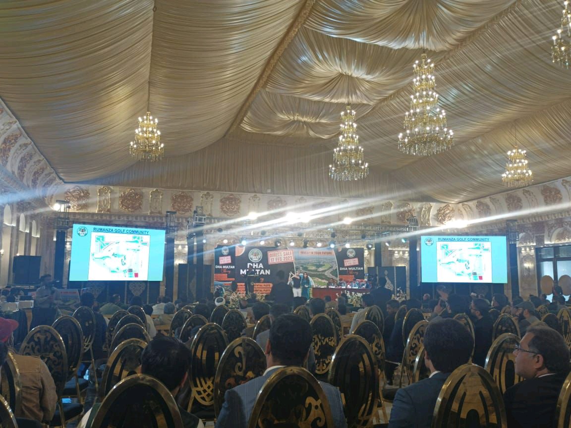 NavidRizvi's tweet image. DHA Multan provide a chance to the End users and Investors to buy their desired residential and commercial plots.
A transparent and competetive Auction was held on 17-02-2023. 
#DHAMultan #RGC #RGCommunityplots #DefenceHousingAuthorityMultan #multan #investorlife #investors