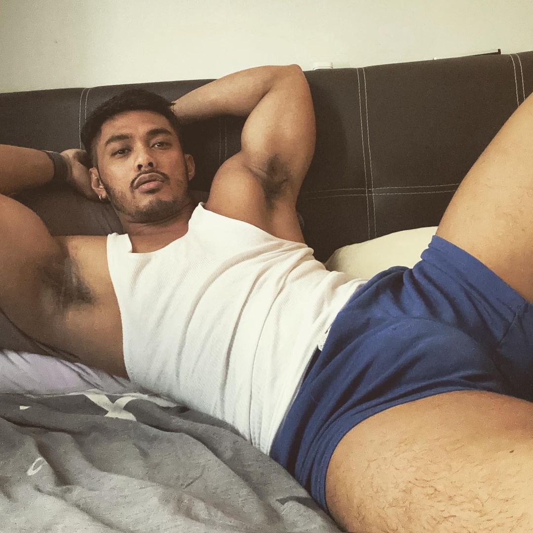 TheHotbodyboys's tweet photo. Relax on weekends https://t.co/TgjrjxQm8A