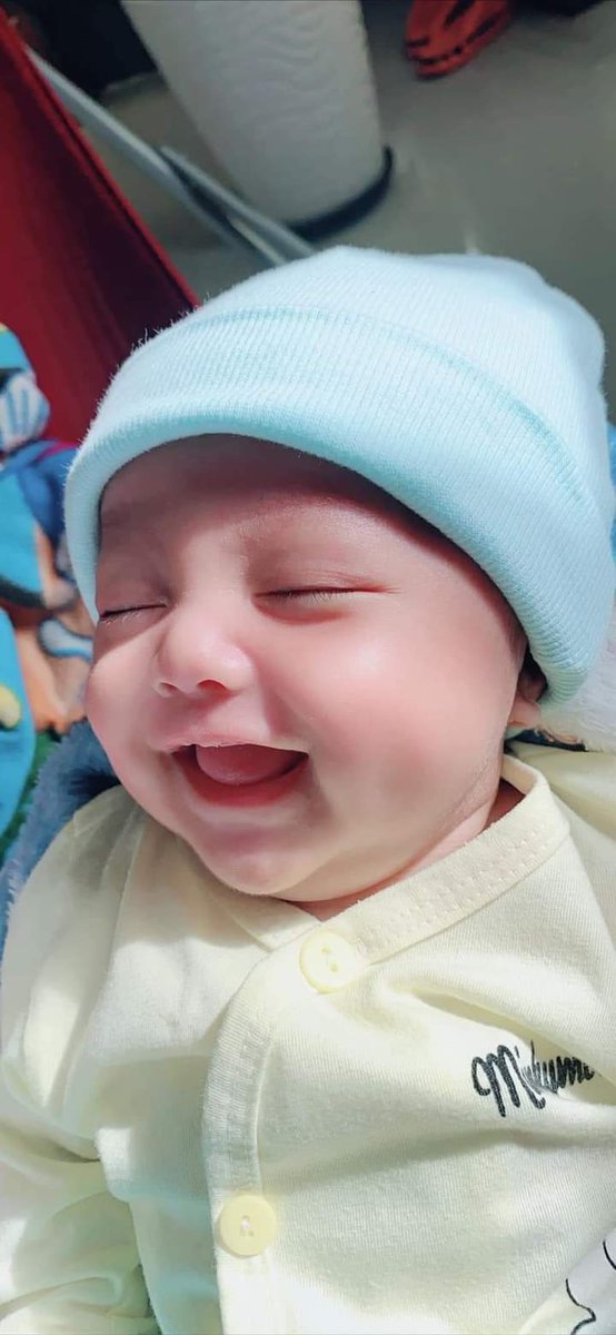 bhk2-0-on-twitter-the-same-baby-girl-with-the-same-smile-born-to