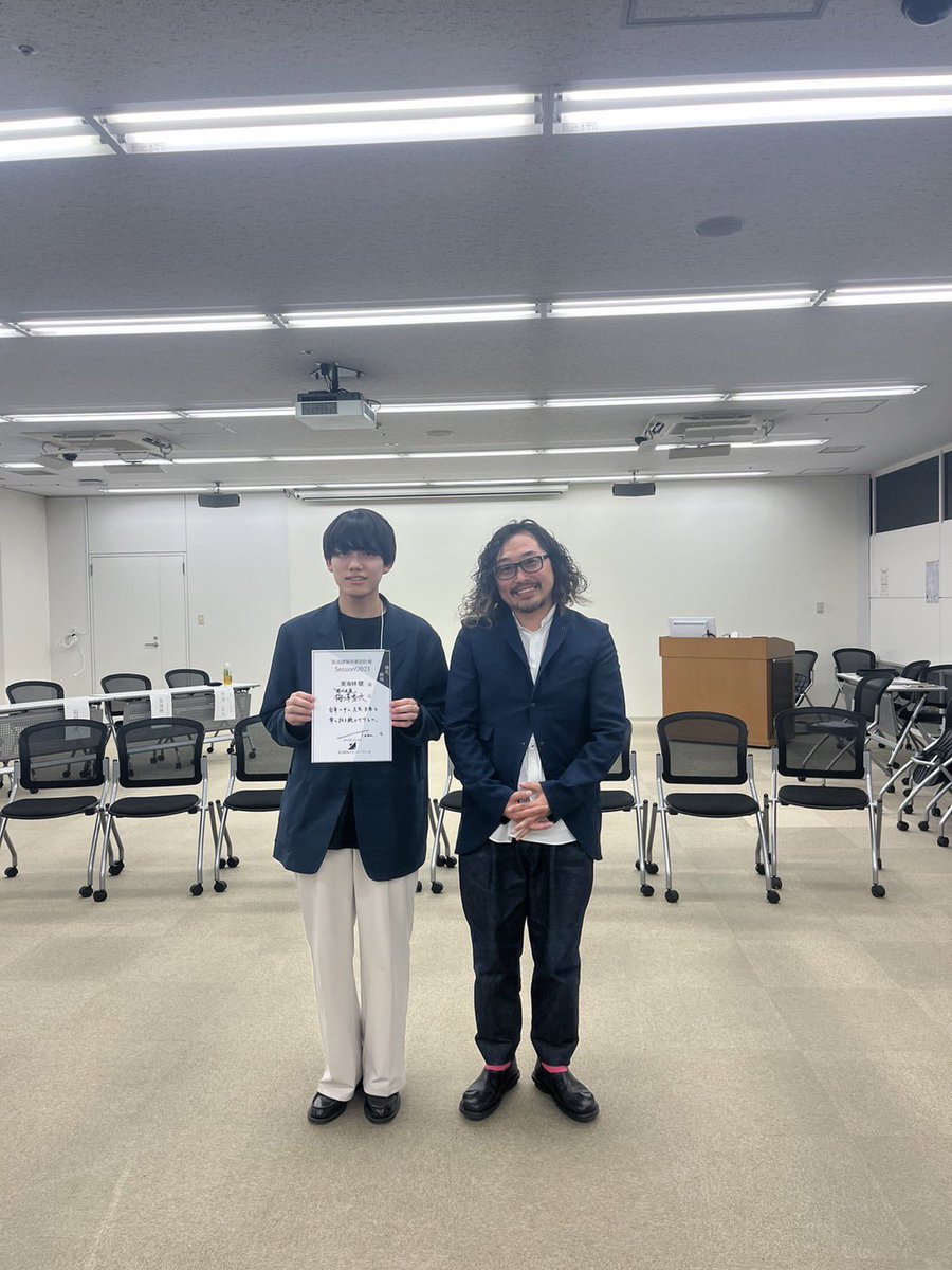 nasf_point_n's tweet image. Session!2023❄️全日程終了しました!
皆様お疲れ様でした！

審査員による個人賞の受賞者をご報告します。

中谷賞No.8 川北隼大さん1枚目
東海林賞No.6 梅澤秀太さん2枚目
福留賞No.1 阿達翔也さん3枚目

おめでとうございます👏

#session2023
#新潟建築卒業設計展