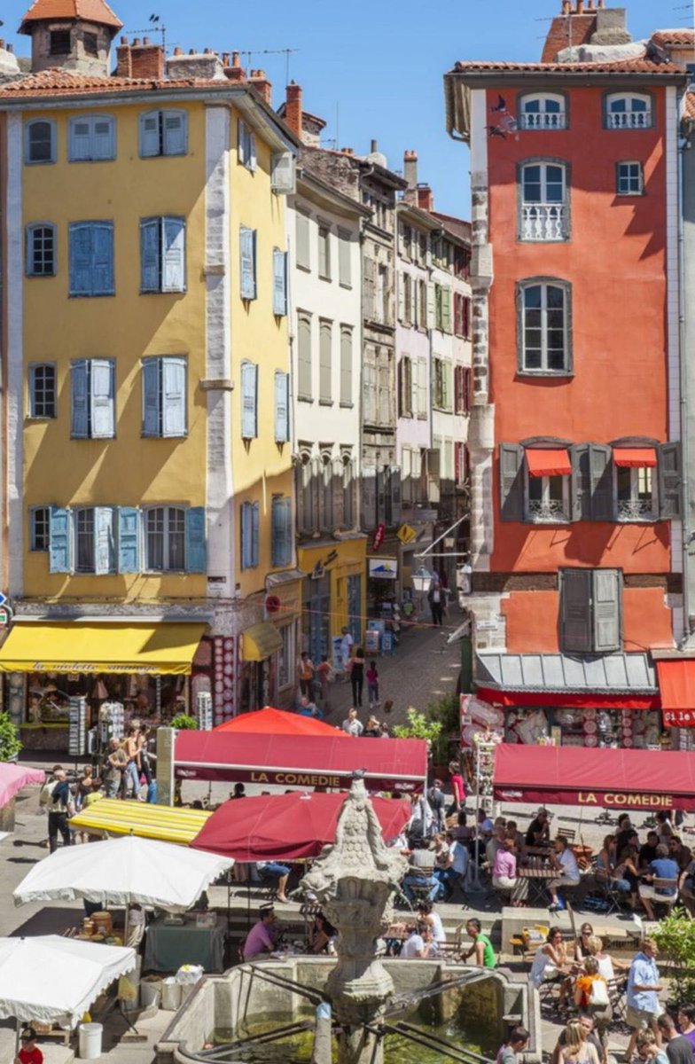 otpuyenvelay's tweet photo. Le Puy en Velay grimpe encore dans le classement des villes et villages où il fait bon vivre ! #jdd
S’installer ou partir en vacances et si vous changiez d’air ? #envelay #auvergnerhonealpes https://t.co/2uiUBJUbIT