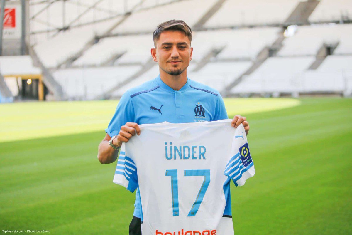 Her: what is your type 

Pedri: