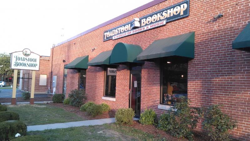 AnnalisaSummea's tweet image. Thank you Toadstool Bookshop for hosting my How to Write to Publish workshop! #writewritewrite
#authorquotes