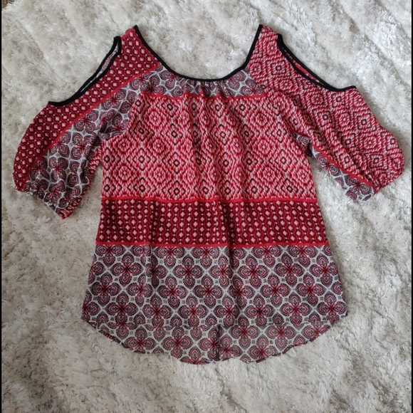 gigworn's tweet photo. So good I had to share! Check out all the items I'm loving on @Poshmarkapp #poshmark #fashion #style #shopmycloset #luckybrand #diba #insanfrancisco: https://t.co/vqHKCA0Mzd https://t.co/GXGIktViqj
