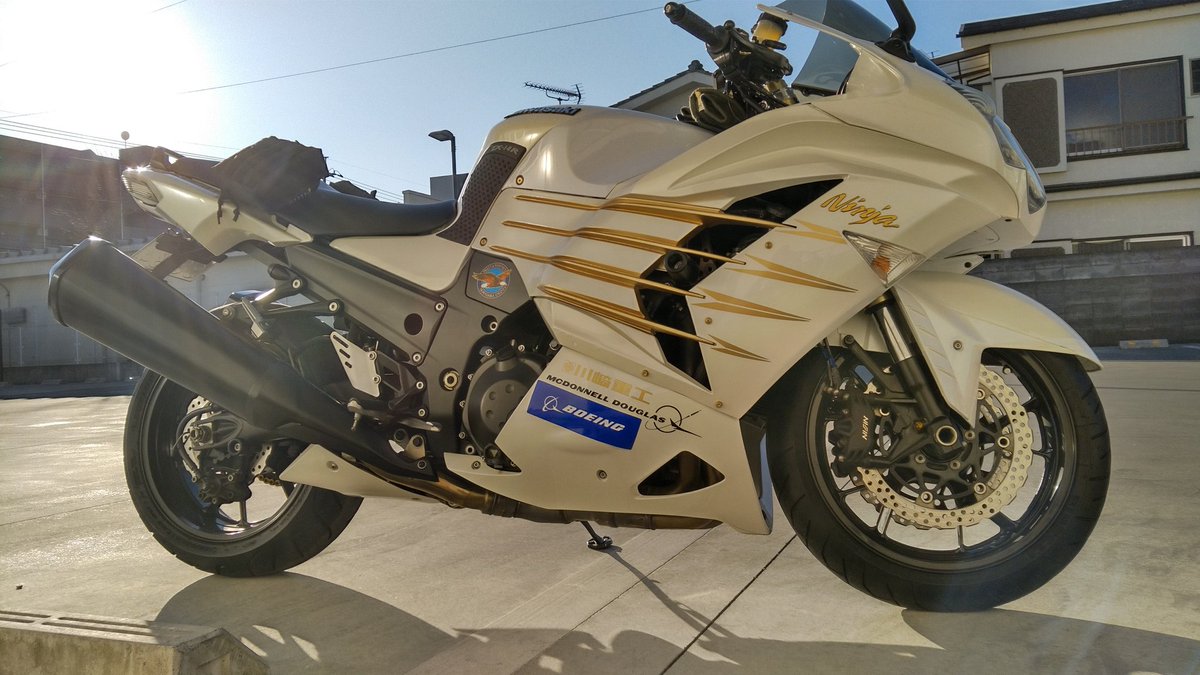 modelight329's tweet image. これは何代目だかわからないけど…😅
#これを見た人は最初に乗った大型を上げる