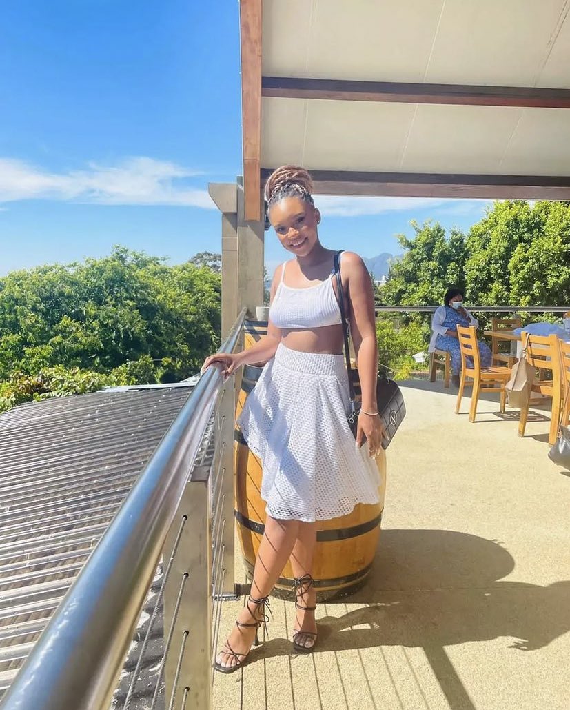 Nelisa_Msila's tweet photo. It’s a new day today.

Remember, the only thing there is to get from life is the growth that comes with experiencing it

LISTANS LOVE NELISA
NELISA MSILA

#BBTitans 
#NelisaMsila https://t.co/R0FX0sM46N