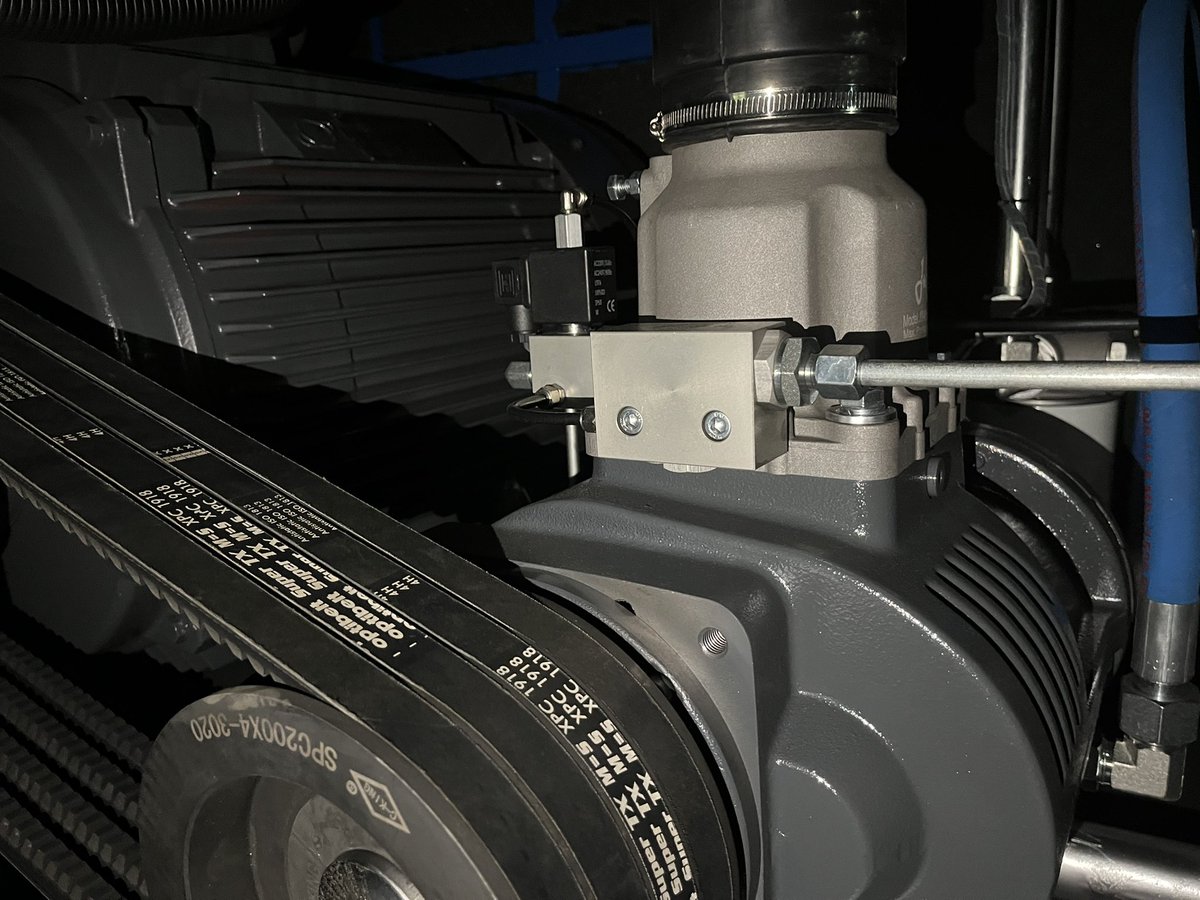 ROYALCOMPRESSOR tweet picture