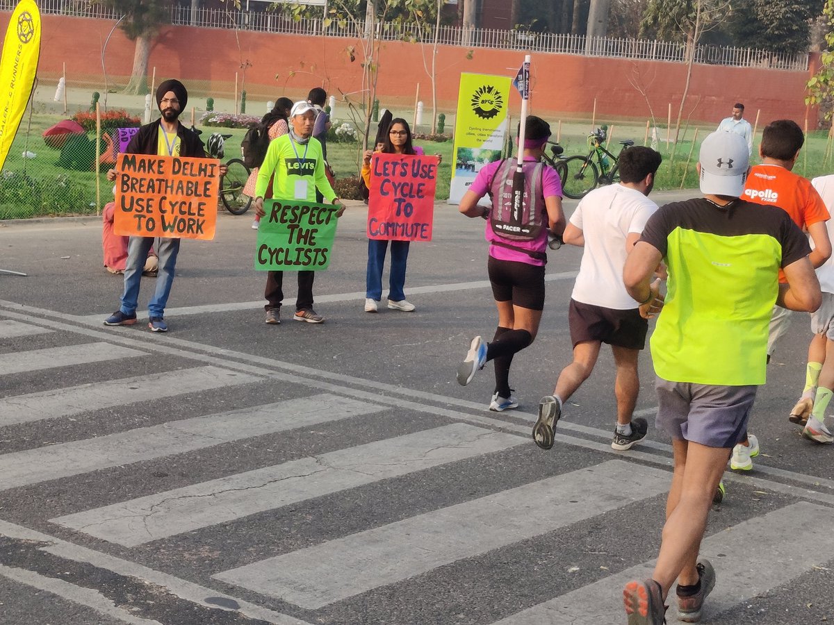 Our group was formed with an aim. Make our Delhi Healthy and Breathable 🌍

#togetherwecan #fitindia #roadsafety #beonecarless #choosethebicycle