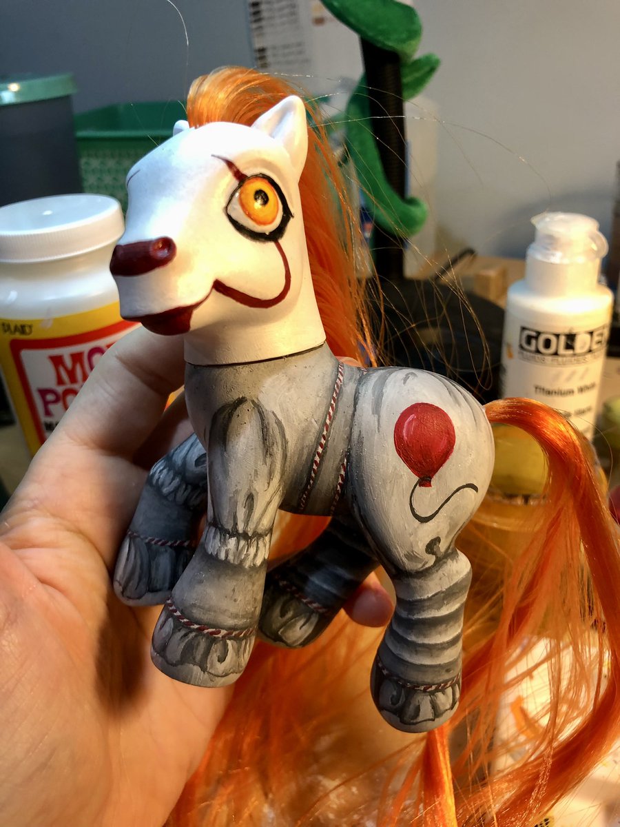 RhiPonies's tweet photo. Very close to being done! #Pennywise #Ponywise #IT https://t.co/YacaK9oePJ