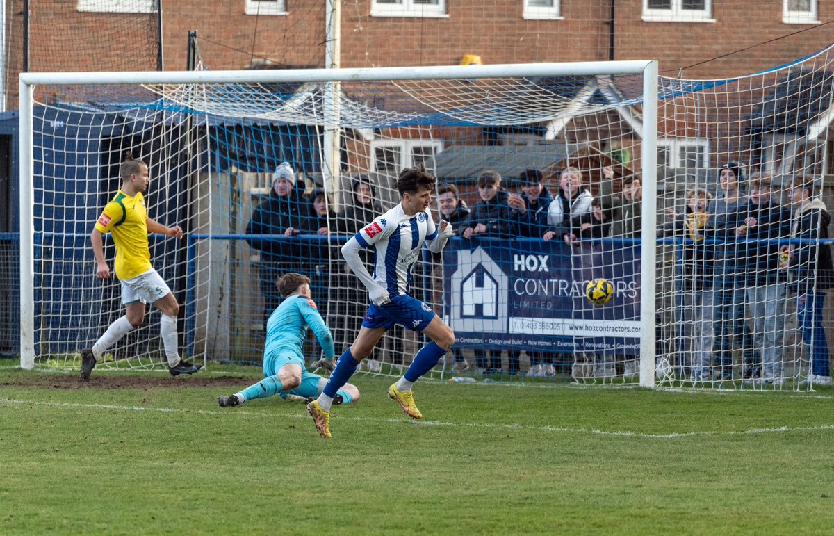 <a href="/HHTFC/">Haywards Heath Town FC</a> v Corinthian FC 2-2 <a href="/Love_non_league/">LOVE NON-LEAGUE</a> <a href="/NonLeagueCrowd/">Non League Crowds</a> <a href="/FWPIsthmnOneSE/">FWP Isthmian South East</a> <a href="/IsthmianLeague/">The Pitching In Isthmian League</a> #HHTFC <a href="/Tom_Collins11/">Tom Collins</a> completes his brace