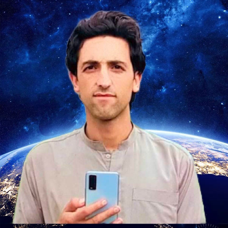 InamUll39370538's tweet photo. #NewProfilePic https://t.co/zyKyppGrJS
