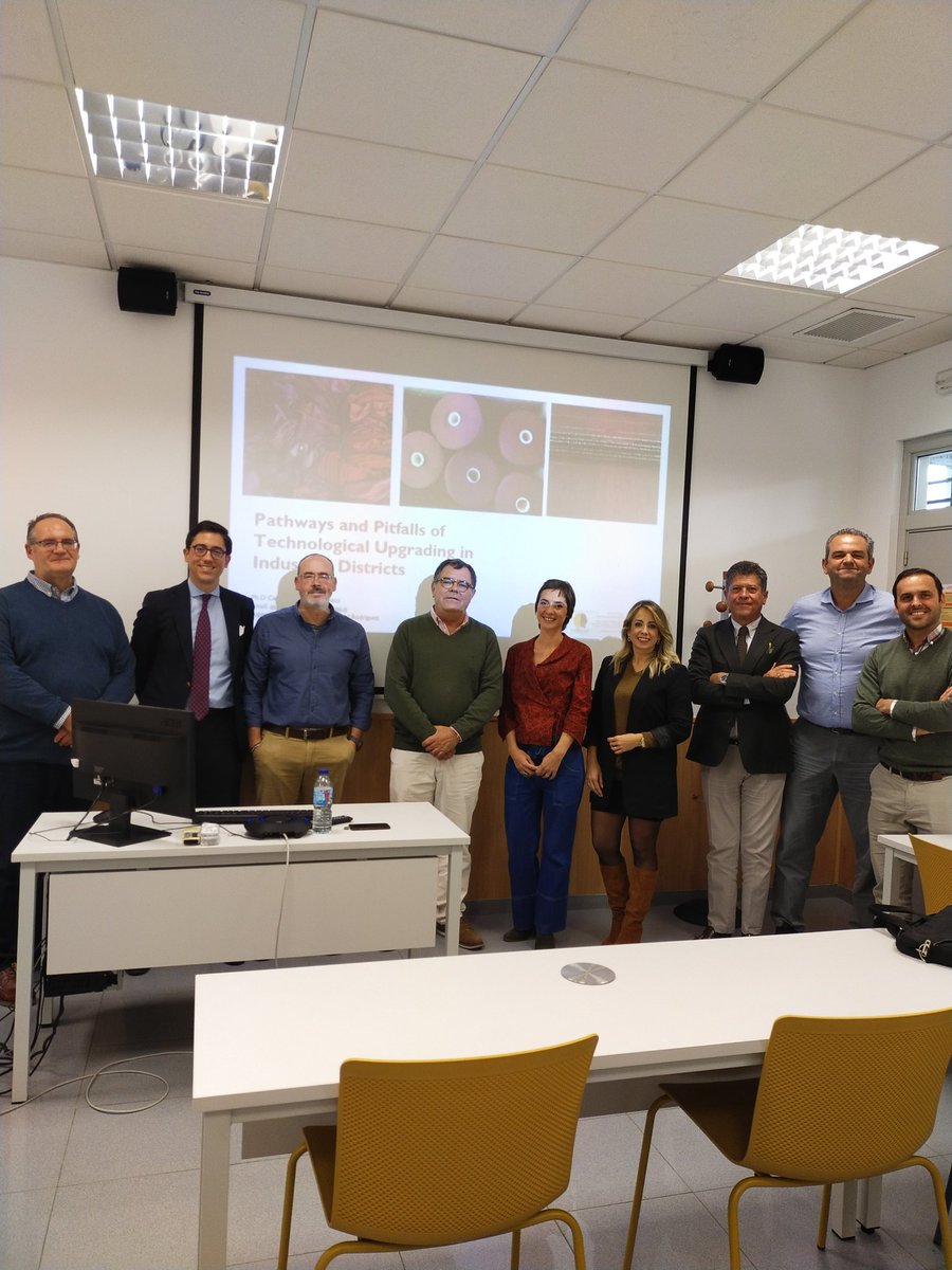 CAPVALUE_US's tweet photo. Last week our research group hosted a very interesting seminar about innovation in industrial districts, lectured by Prof. Anna Marrucci (Ph.D. candidate @Unipisa and visiting scholar @unisevilla) https://t.co/pux7sfUAxG