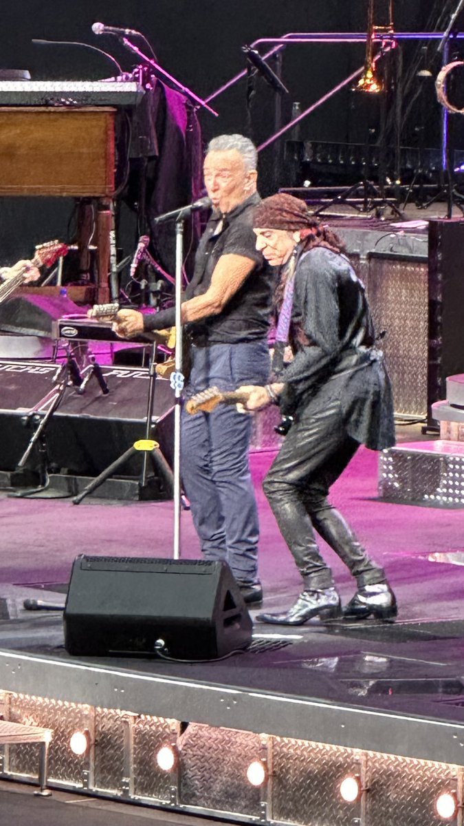 Some pics from #springsteenPortland ⁦@springsteen⁩ ⁦@StevieVanZandt⁩ on fire tonight! What a great show!