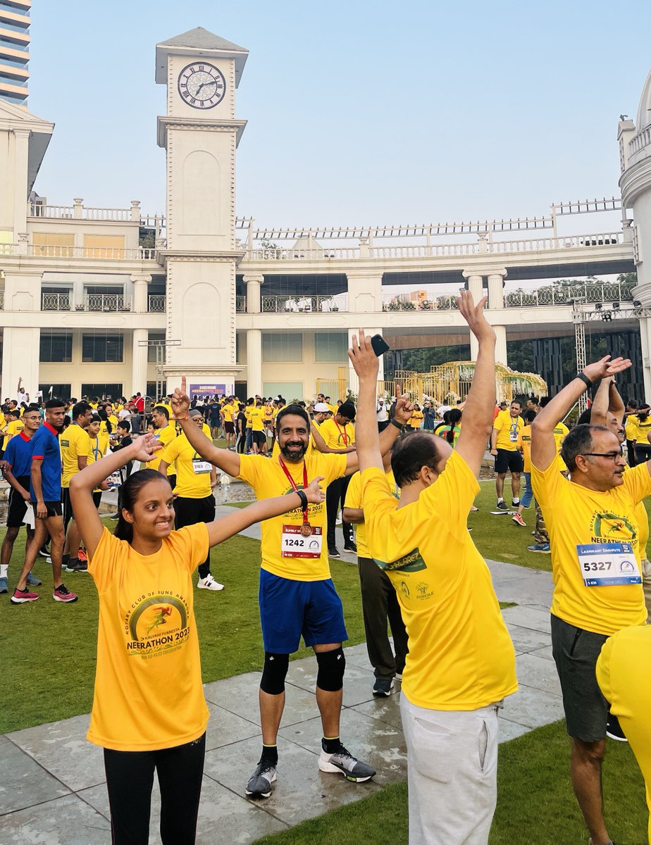 Vimalsumbly's tweet photo. Every run presents a new challenge, a new opportunity to push myself, and a new time to reflect on everything else going on. Runners high ! 

Sunday #neerathon2023 #10km in #52min #Pune #Amanora https://t.co/AWsMtmlGJ3