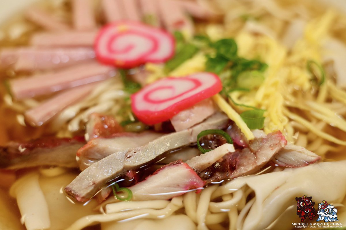 bruddahmichael's tweet photo. 🍜 Large Wonton Mein with Extra Spam
Shige's Saimin Stand is a small hole-in-the-wall located in Wahiawa, Hawaii, that specializes in serving saimin. They are known for their noodles that are made fresh every morning.
#MichaelChing
#HawaiiFoodBlogger
#WhereToEatInHawaii
#LuckyWeLiveHawaii
#HawaiiStateOfMind