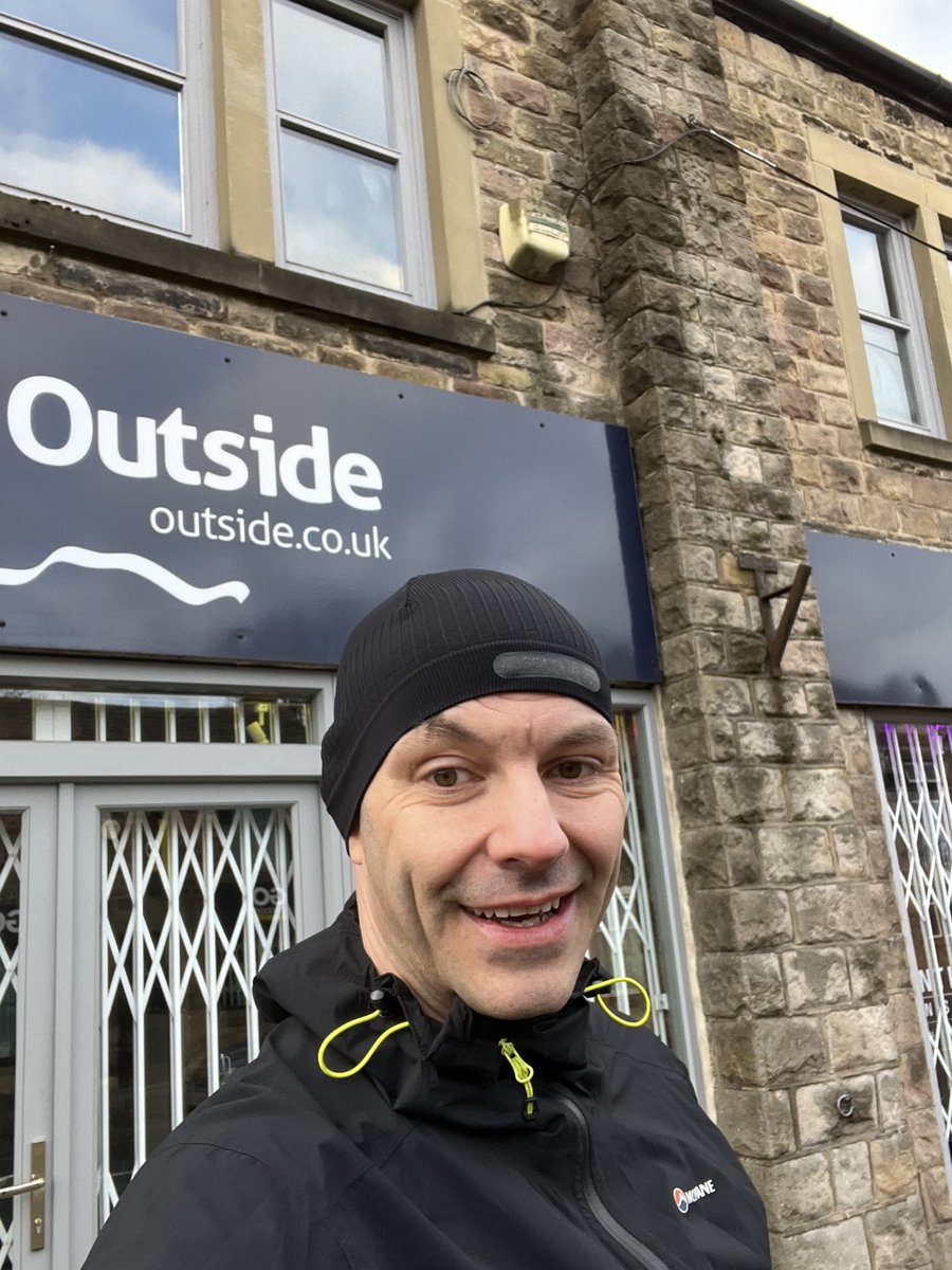 dalepeakall's tweet photo. Ready to start my #outsidehopevalleyround. 20 miles and 1500 metres around Hope Valley. https://t.co/iKzs5jvtEF