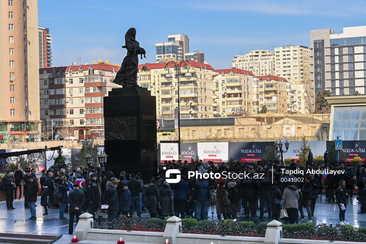PhotoStockaz's tweet photo. Xocalı soyqırımının 31-ci ildönümündə Azərbaycan xalqı qurbanların xatirəsini anır
#xocalı #xocalısoyqırımı #fevral #khojaly #anafəryadıabidəsi #raminquluzadə #photo #Stock #Azerbaijan #Baku #khojalygenocide #genocide @cahitbagci
🥀 Ətraflı: https://t.co/6nnjHI0Zjh https://t.co/N2WT9uqJuL