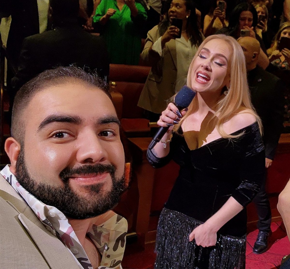 abq_Gabe's tweet photo. @ANIAHAMMAR @Adele https://t.co/A6igvLq3em