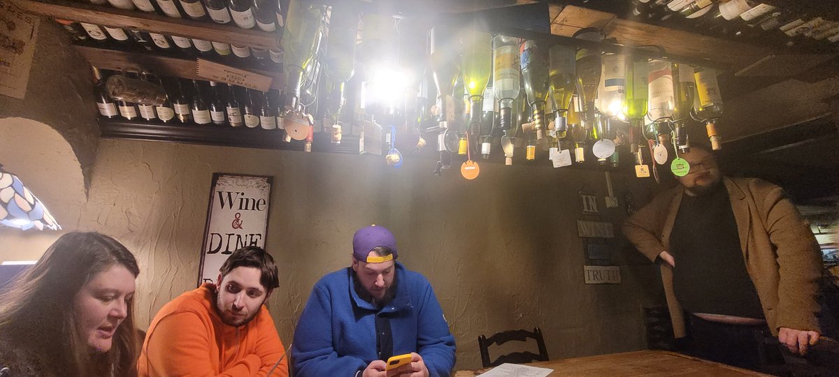 cazbean87's tweet photo. A very late pub dinner last night, I had a fish pie with mussels in but thankfully I didn't die.
ON TO DAY 2!!!!!!!! 🤟🤟🤟
@Fuel_Power_Jake @LittlGeneviev3 @mattpinkuk #fp1000 #roadtrip https://t.co/iGpeKem0Li