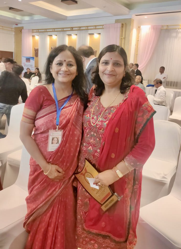 AnubhaPrasad's tweet photo. It was great to honour Kalpana ji at the BiharTimes Conclave and listen to her story. Jhaji Store is taking traditional Mithila recipes to the world &amp; empowering rural women.
@karekeba is proud to be a small part of the big Jhaji success story. We wish Jhaji many more milestones! https://t.co/4mn64lxVh9