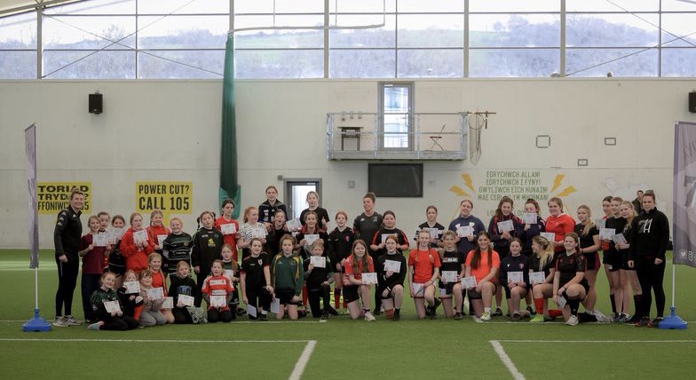 rygbi711's tweet photo. Girls Only Camp photo dump! 📸
Amazing day of rugby with bags of skills on show.
Well done to all that attended and thanks to coaches @iona.evans @rattytaylor @jesskav9
THANKS TO @photographyomega for the photos
#freedomtoexpress #girlsonlycamp #developingskills #kicktoscore https://t.co/gKl9olNXBl