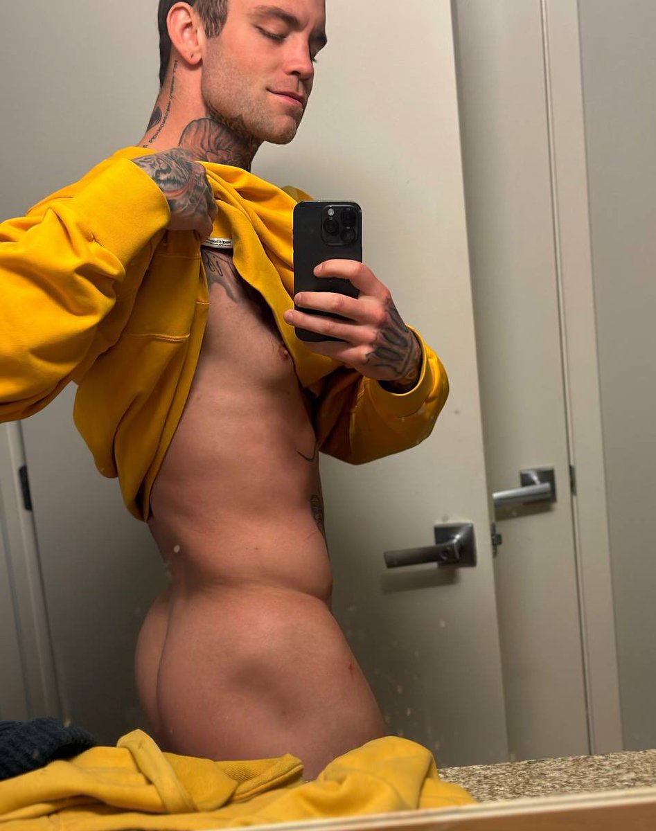 ofcuckmaker tweet picture