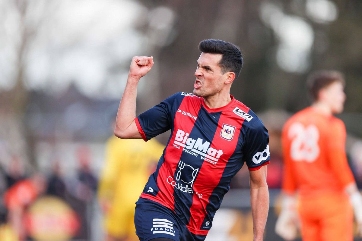 RFCLiege_news's tweet photo. 6️⃣0️⃣0️⃣, c’est le nombre de matchs pro qu’atteindra Jérémy Perbet ce dimanche… Quelle carrière 🤩

#Happy600 #Perbut #FCLNin 

📸@ladh/@97STUDIO/@LaMeuse_be https://t.co/UbTKY3bw7o