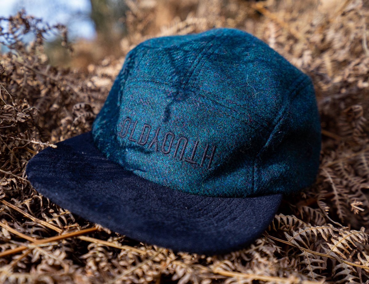 OldYouthUK's tweet photo. A limited edition collab with Lower Park. Ethically sourced British wool handcrafted into a stunning 5 panel cap. The quality is insane. 

https://t.co/l2a6JWf1GA

#5panel #streetwear #hats #caps #5panelcap #handmade #sustainable #ethical https://t.co/Ap2vzP6aku
