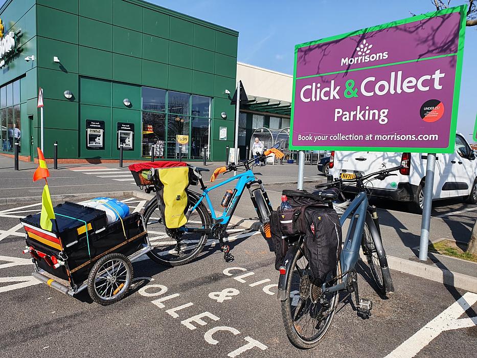 Could you do the weekly shop by bike? 🛒 You'll be surprised how much you can carry with the right kit! It is a good way to avoid impulse buys, likely to lower the cost and reduce waste. Plus you'll save fuel, feel fitter and have fun.

This Lent, let's #DriveLessCycleMore.