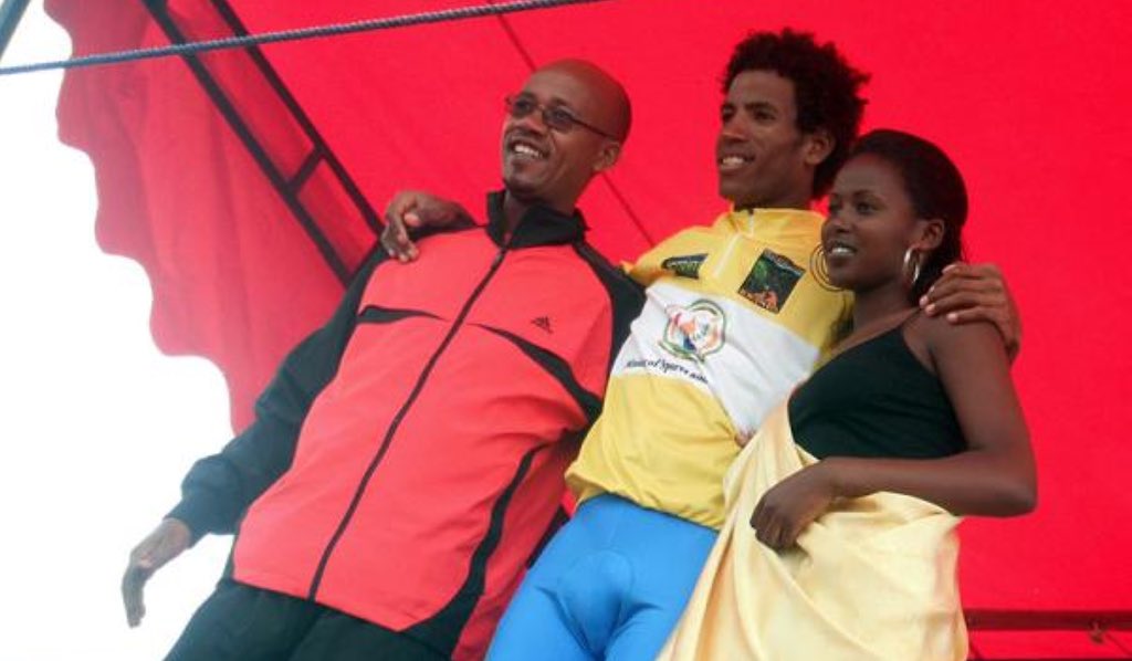 4AfricanVision's tweet photo. 🇪🇷Eritrean Riders in history  #TourRwanda 
2010 🇪🇷Daniel Teklehaimanot 
2019 🇪🇷Merhawi Kidus
2020 &amp; 2022 🇪🇷Natnael Tesfatsion
2023 🇪🇷Henok Mulubrhan  
Won GC congratulations 🎈🍾🎉 
@MeraKudus @henokmulubrhan @NATNAELTESFATS1 @tour_du_Rwanda @biniamb @hadnetkeleta https://t.co/fxLFfBBFuA
