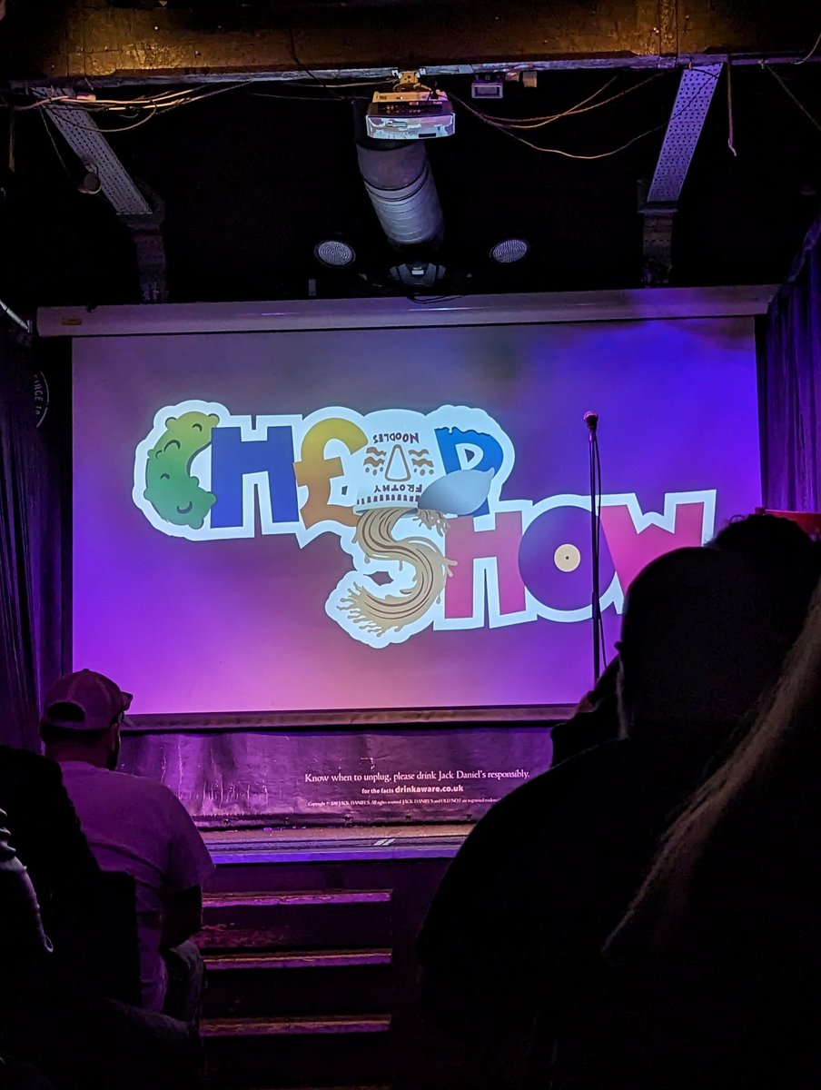 CraftyCornfield's tweet photo. The one photograph I got of the @TheCheapShowPod stage! I was having too much fun and focusing on being involved in the battery-less operated game! π
Sorry, it is a nice backdrop though!
@FirebugBar @LeicsComedyFest
#podcasts #Moog #bellyslaps https://t.co/UTyRUWtNyd