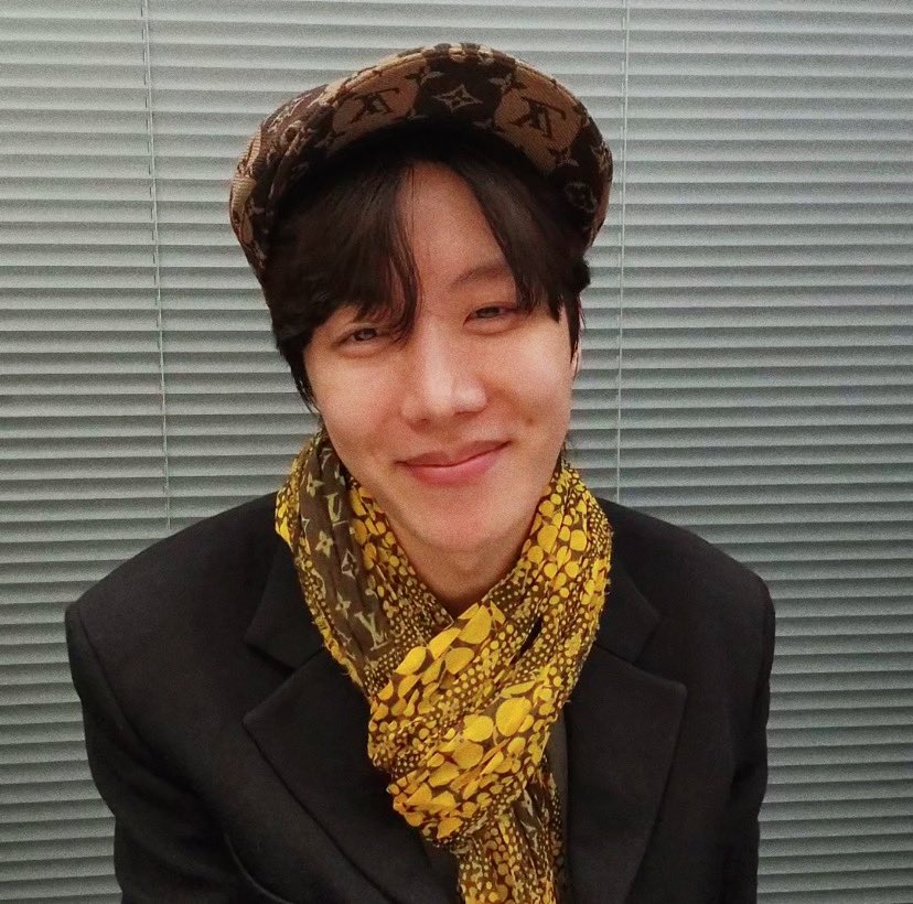 hoseok_luxe tweet picture