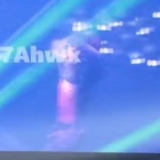 userikeu's tweet photo. SUNOO ABOUT TO GO SHIRTLESS ATP 😭😭😭😭 https://t.co/VCYJDox3zJ