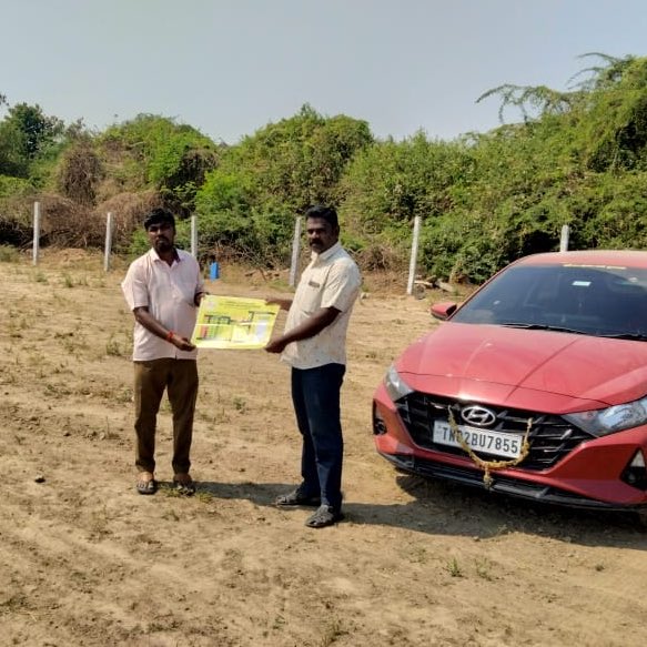 Visionupdates__'s tweet photo. Congratulations Mr.STK Kannan Sir And Mr.T.Rajendran Sir For your Plot Booking in Shri Lakshmi Narashima Nagar (Plot No 10 &amp; 11) 🥳🥳 https://t.co/HXgYn2bXp6