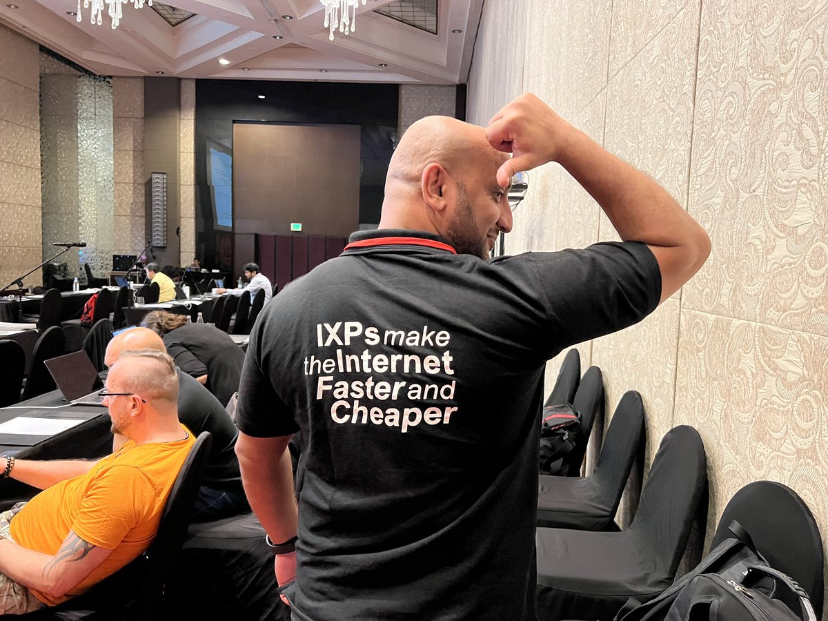 minilabs_'s tweet photo. @NaveedHaq wearing this today at #apricot2023, love for IXPs 👍 https://t.co/r7NTAZx39C